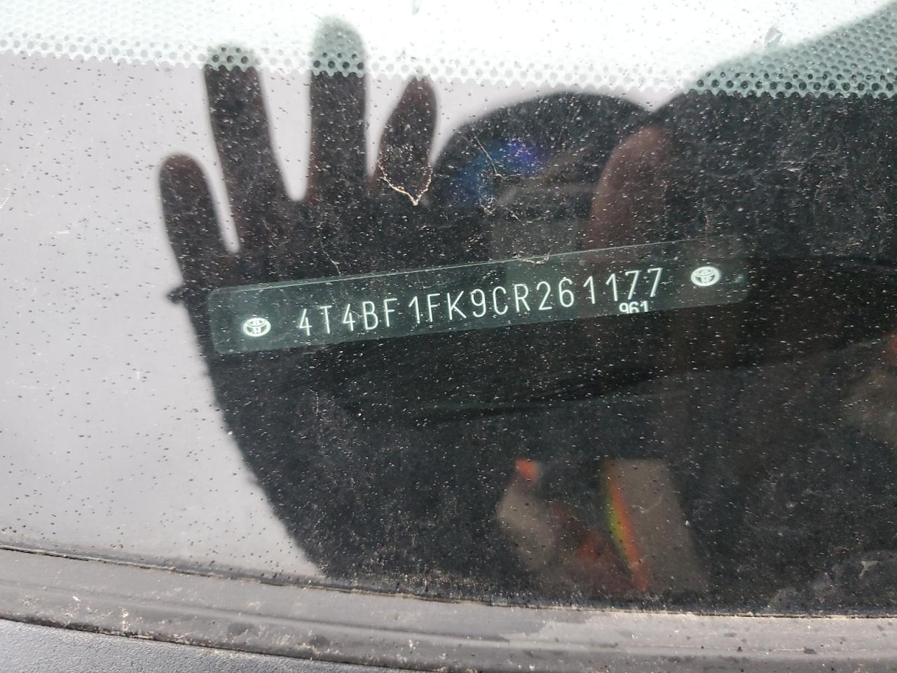 2012 Toyota Camry - Image 12