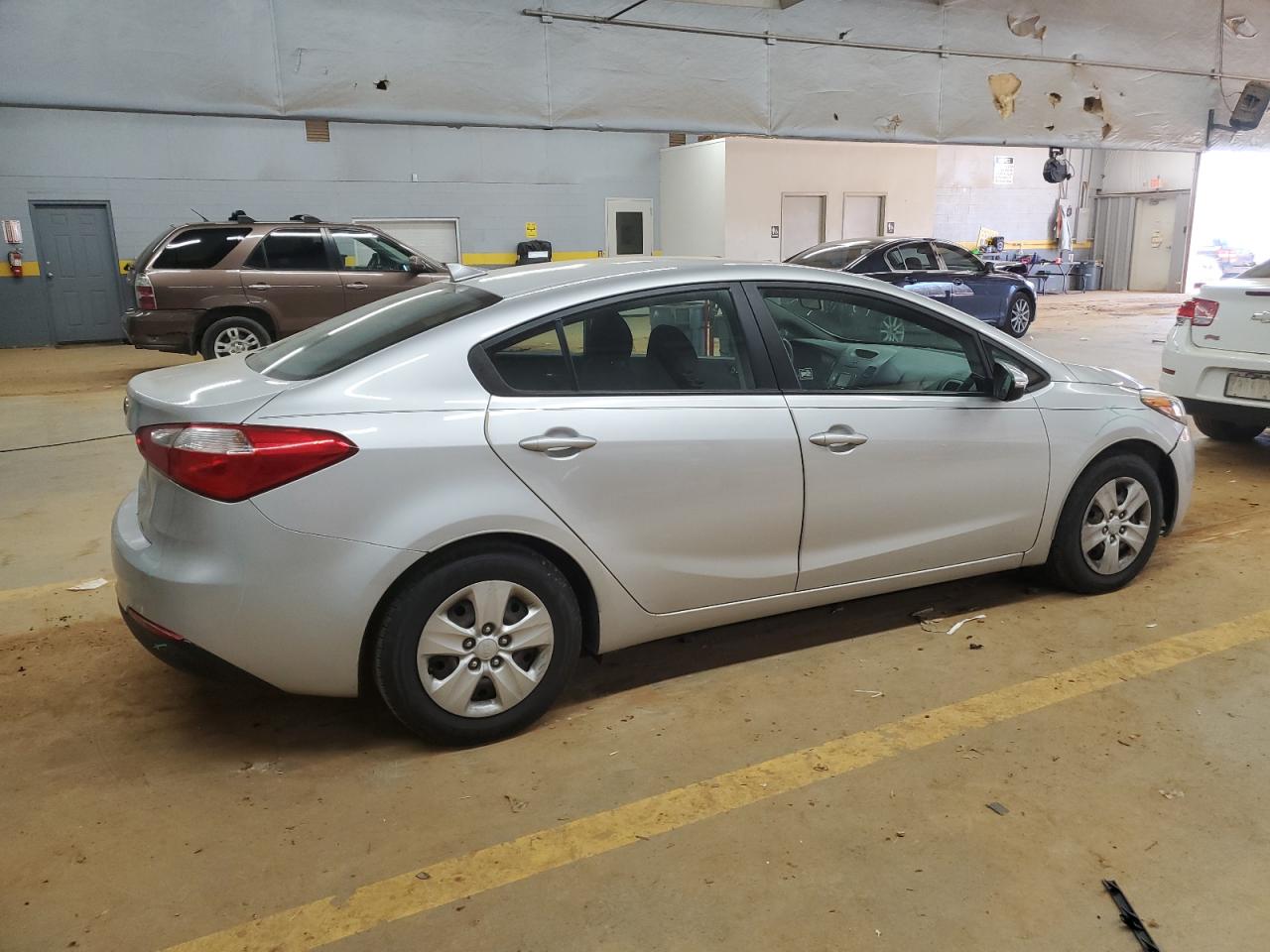 2016 Kia Forte - Image 3