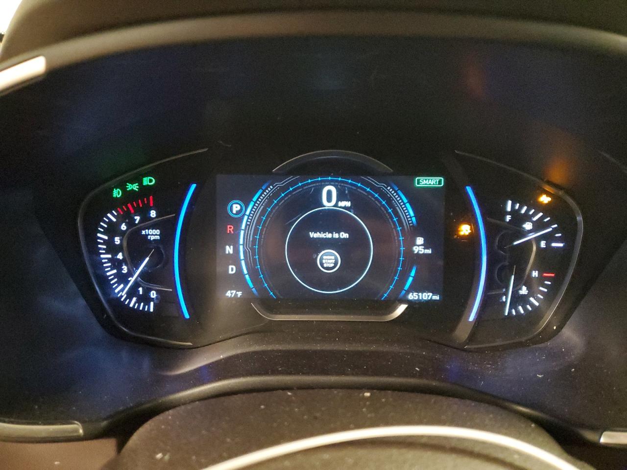 2020 Hyundai Santa Fe - Image 9