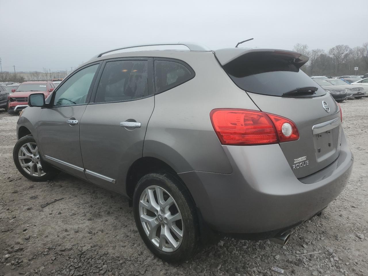 2012 Nissan Rogue - Image 2