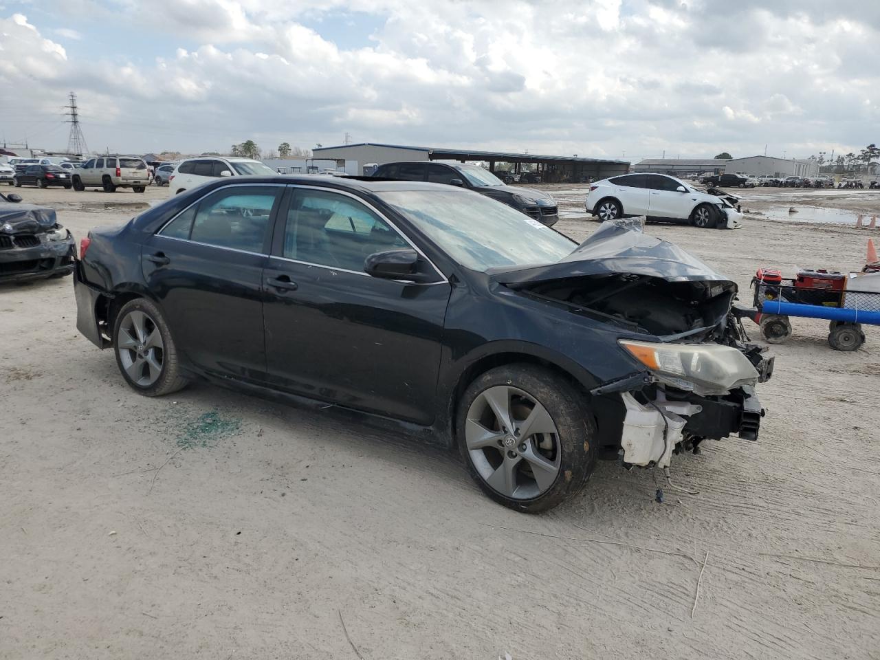 2014 Toyota Camry - Image 4