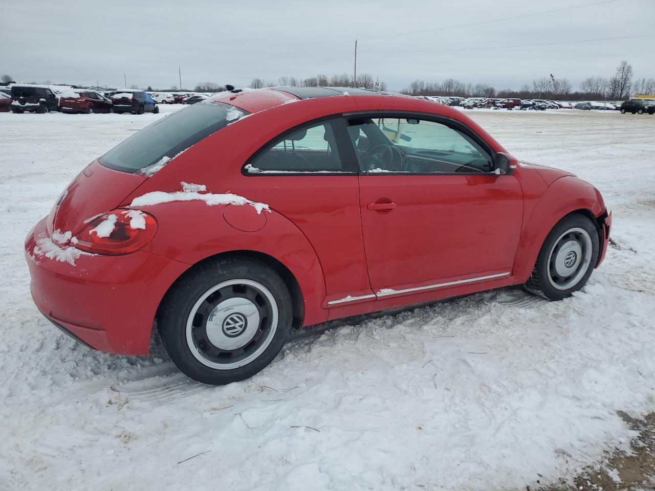 2013 Volkswagen Beetle - Image 3