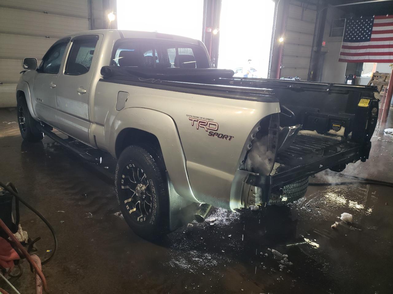2009 Toyota Tacoma - Image 2