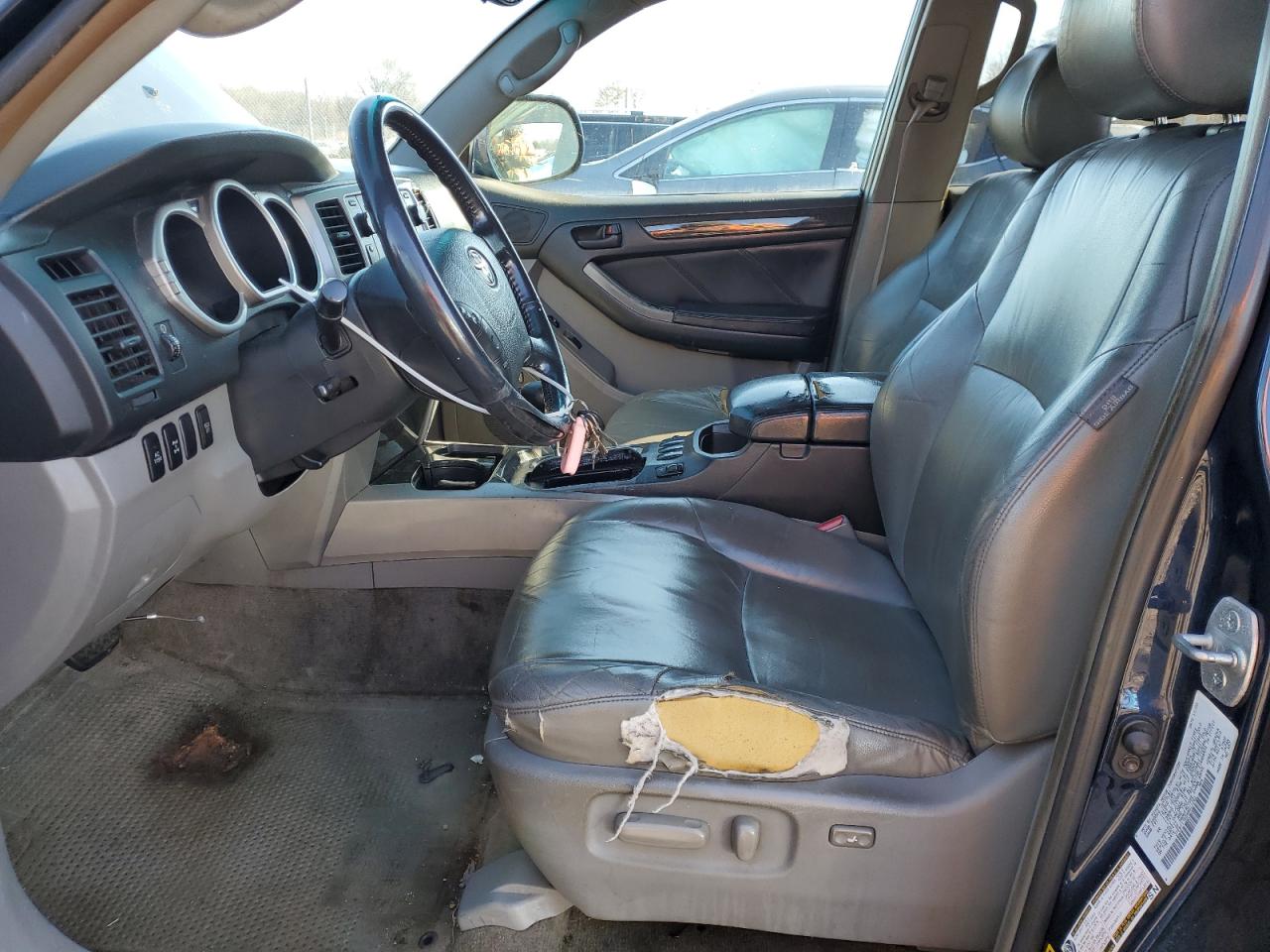 2004 Toyota 4Runner - Image 7