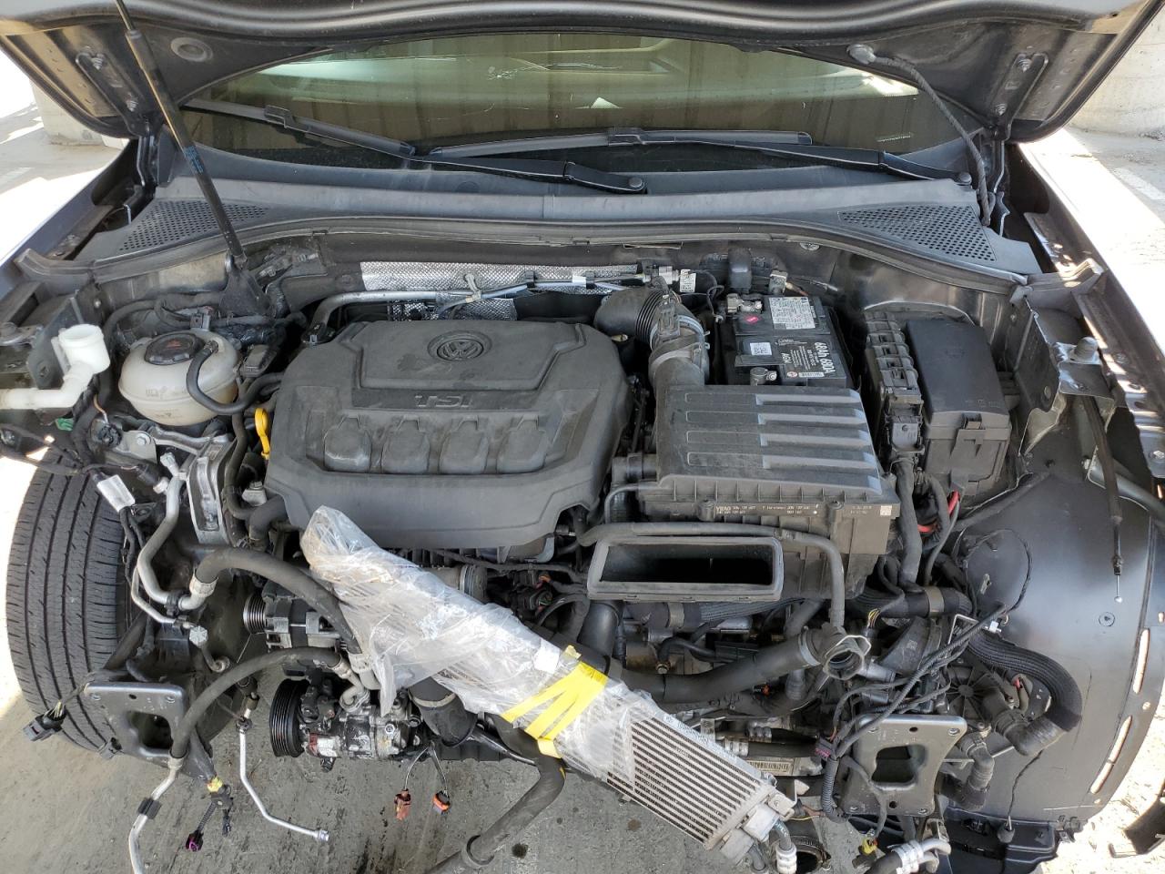 2019 Volkswagen Tiguan - Image 11