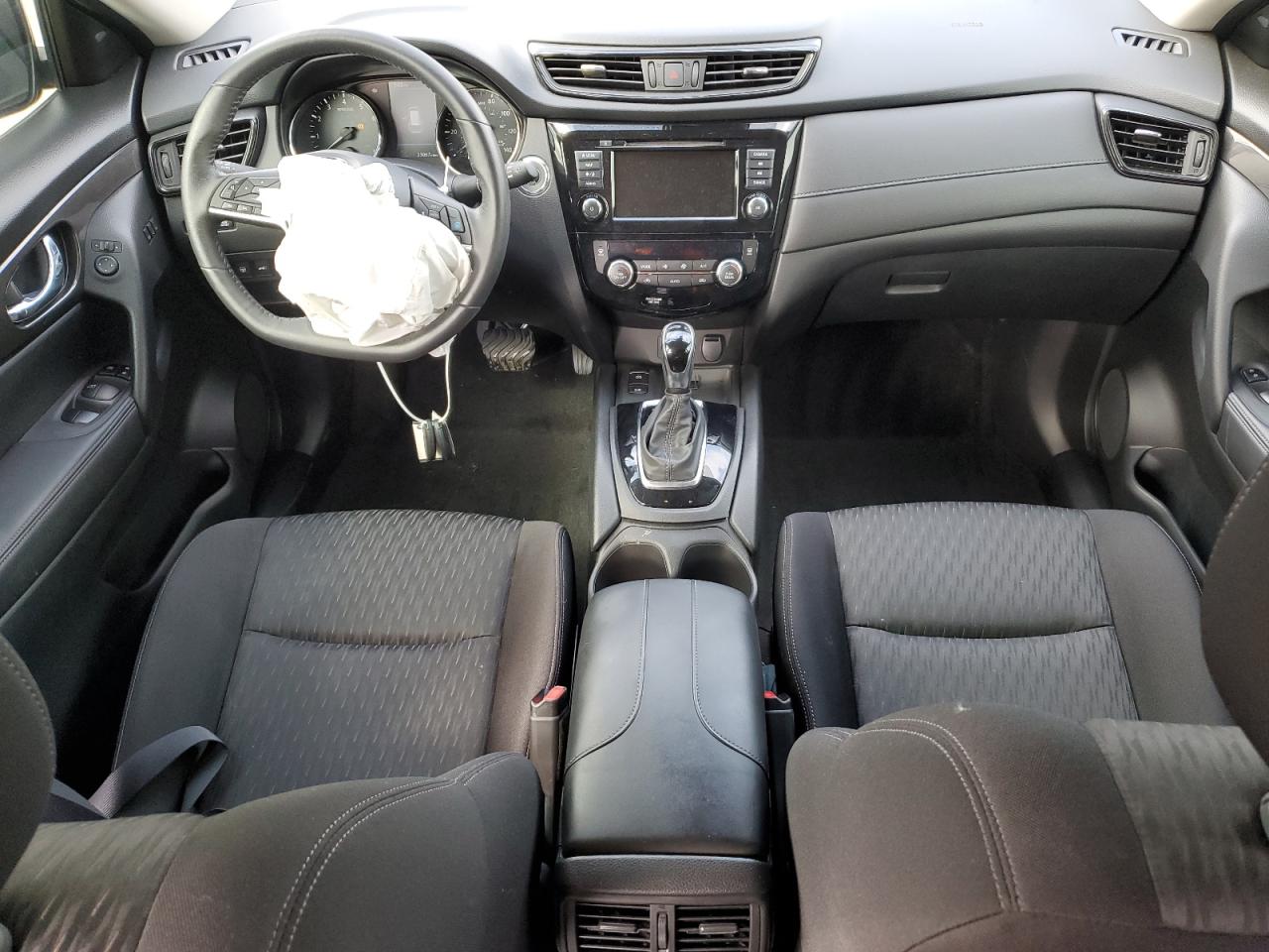 2019 Nissan Rogue - Image 8