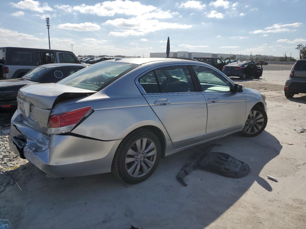 2011 Honda Accord - Image 3