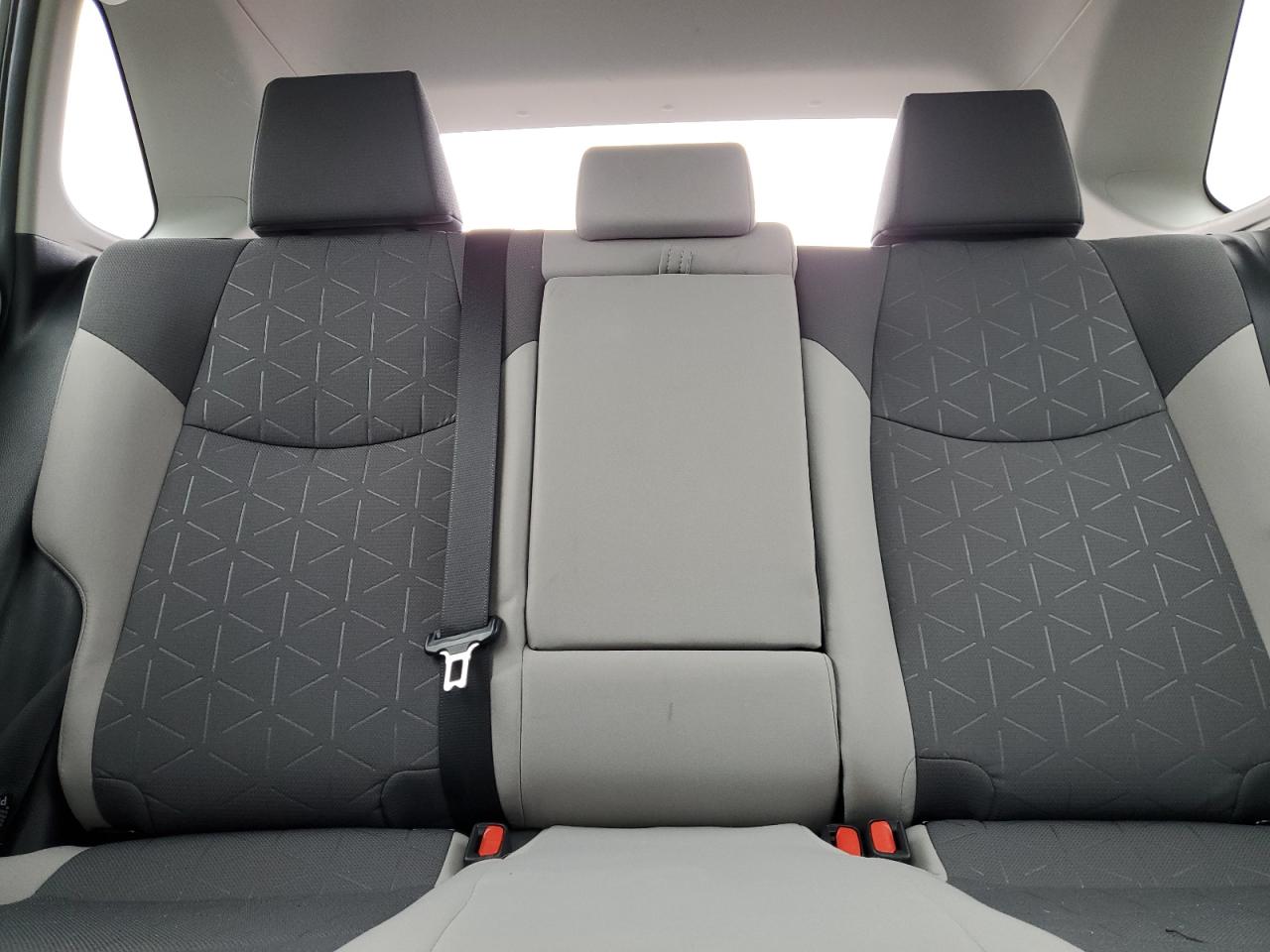 2022 Toyota RAV 4 - Image 10