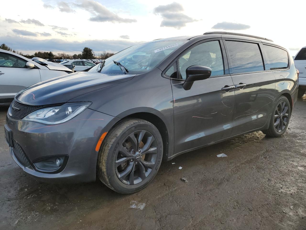 2019 Chrysler Pacifica - Image 1