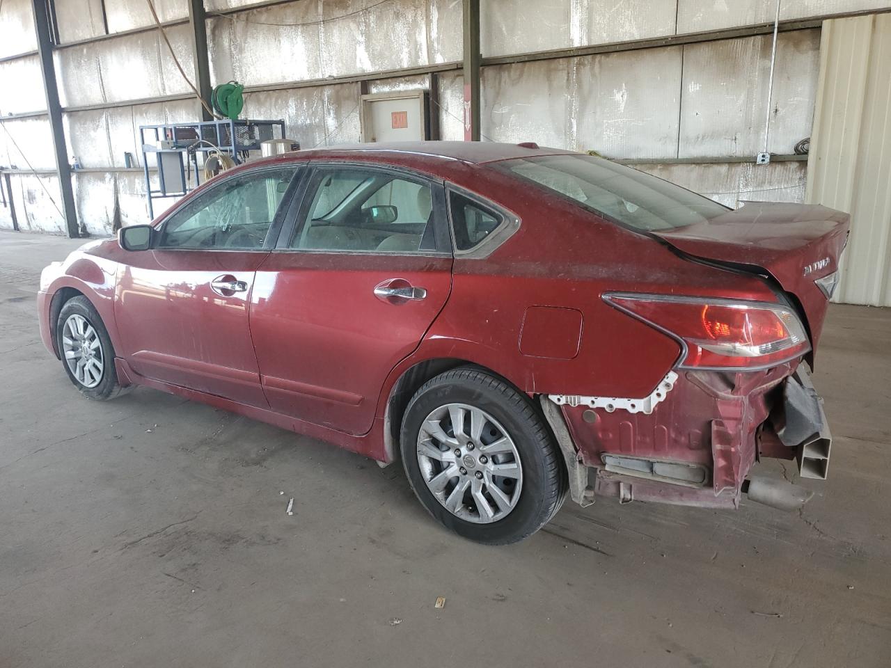 2014 Nissan Altima - Image 2