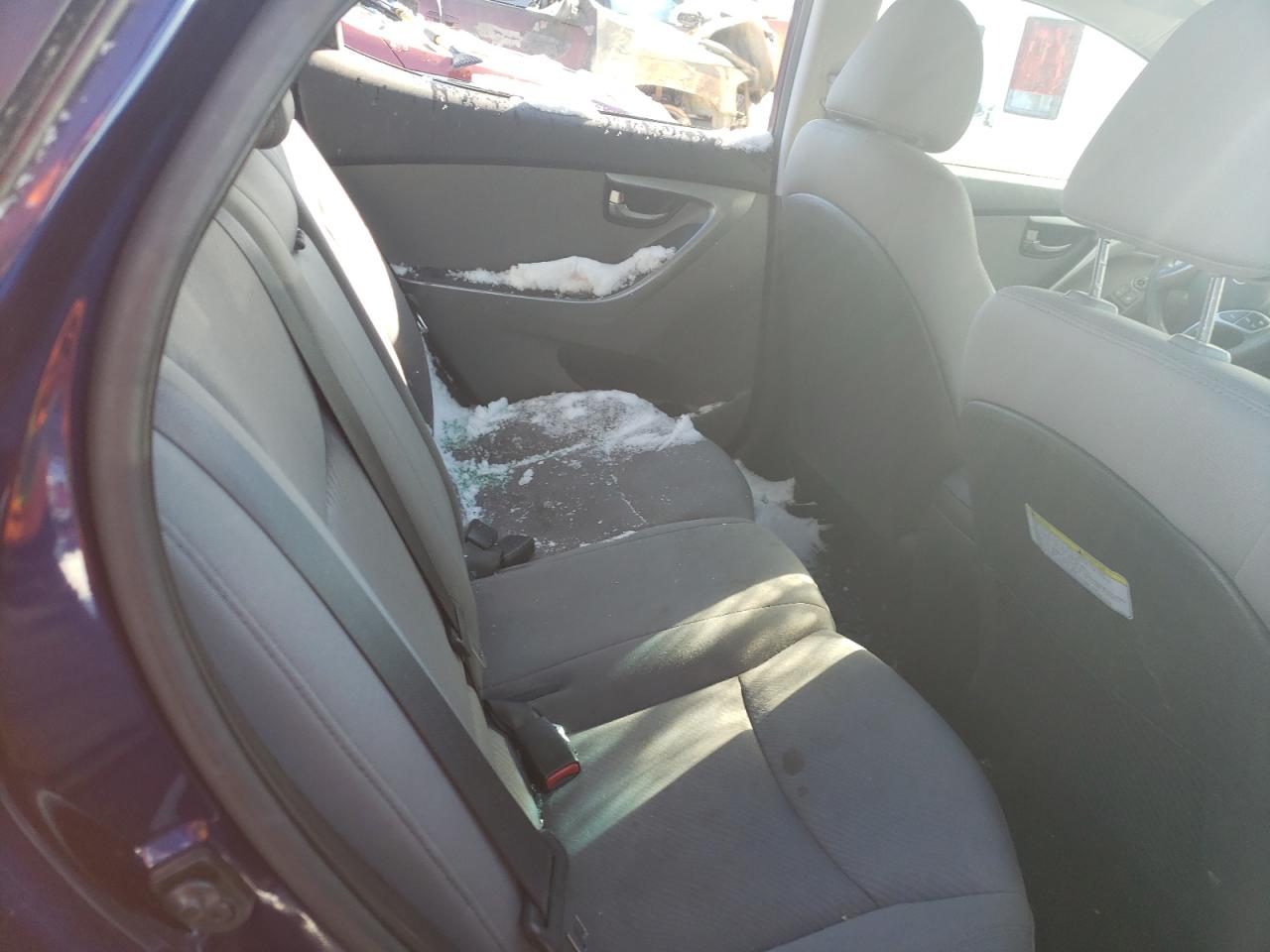 2013 Hyundai Elantra - Image 10