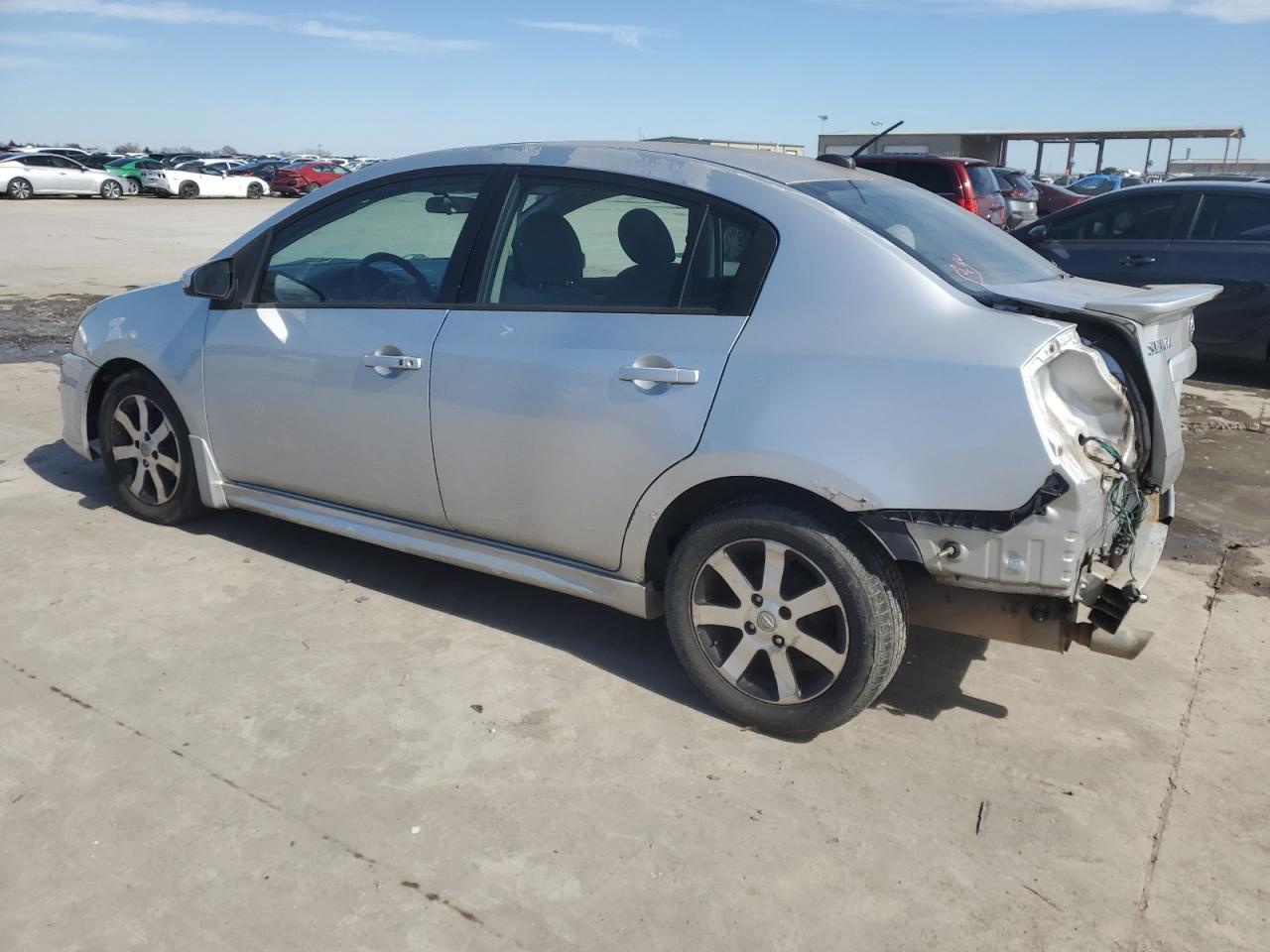 2012 Nissan Sentra - Image 2