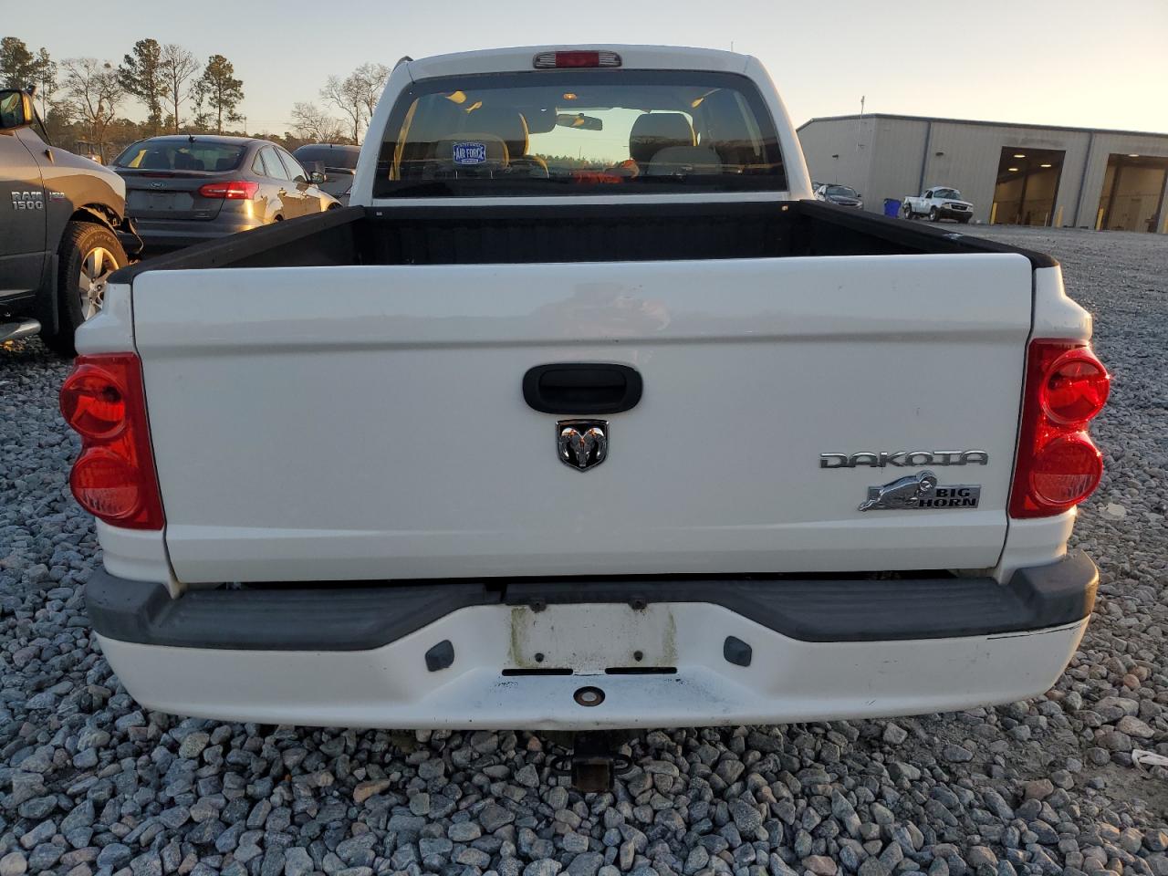 2011 Dodge Dakota - Image 6