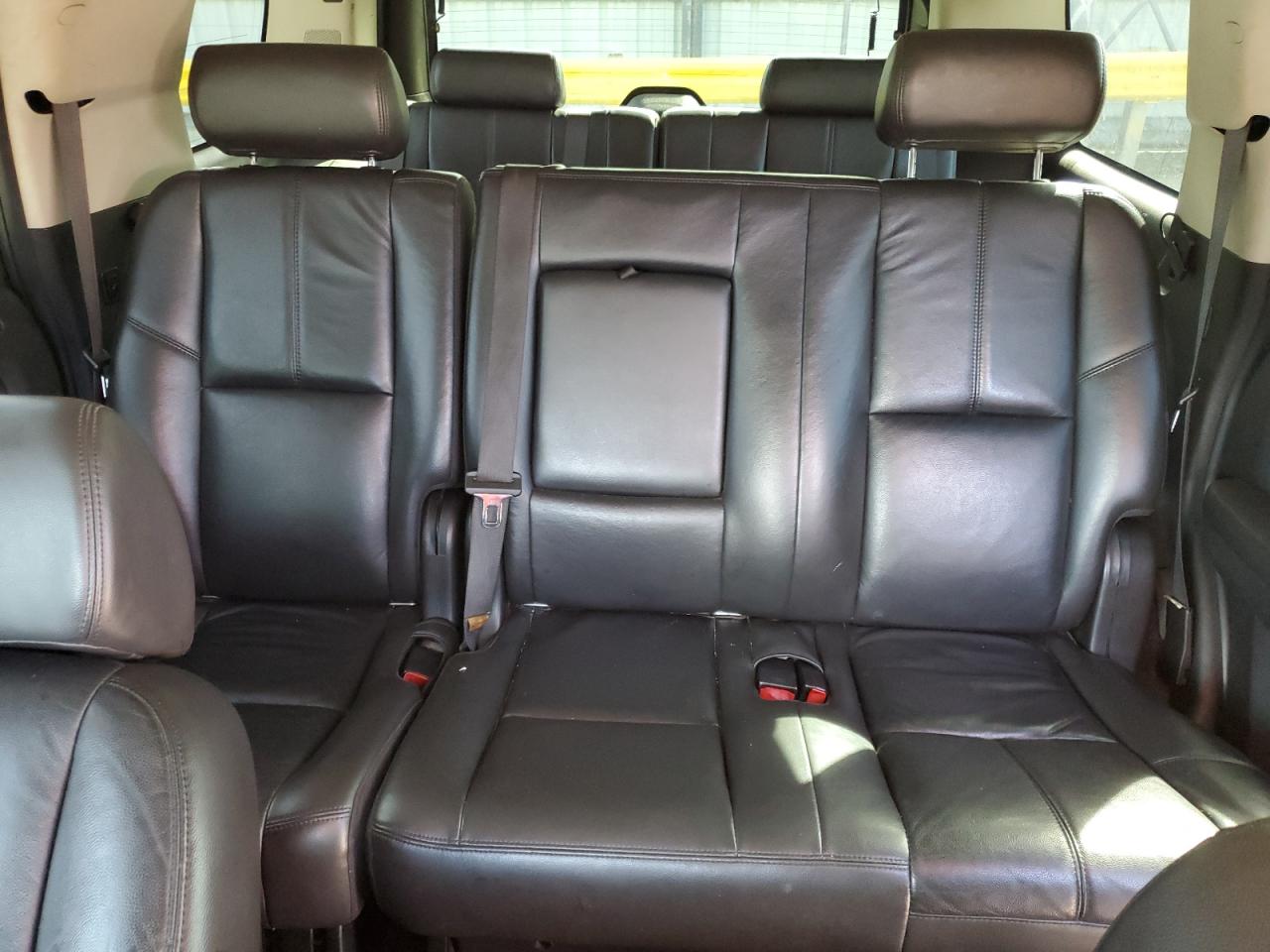 2008 Chevrolet Tahoe - Image 10