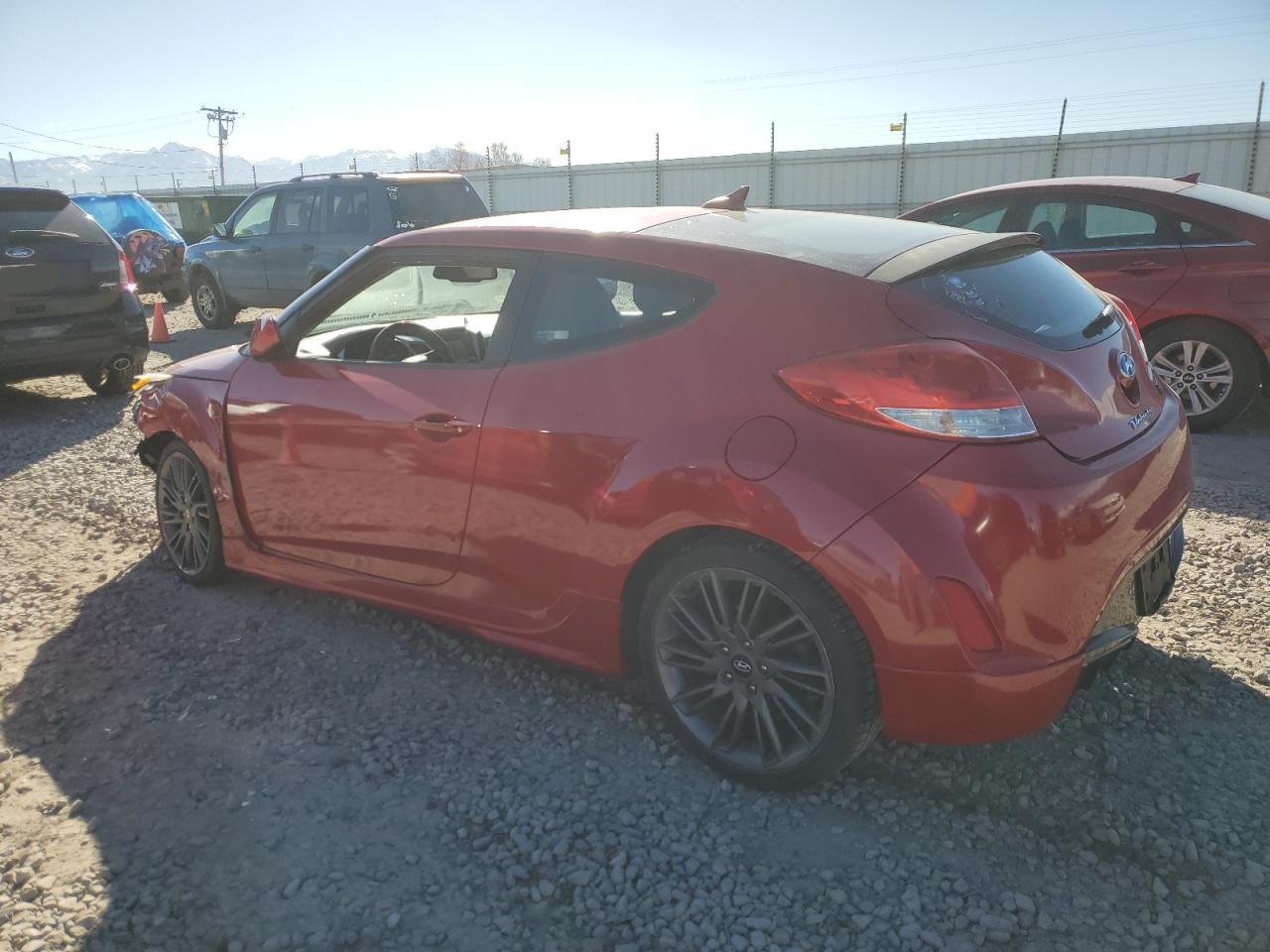 2013 Hyundai Veloster - Image 2