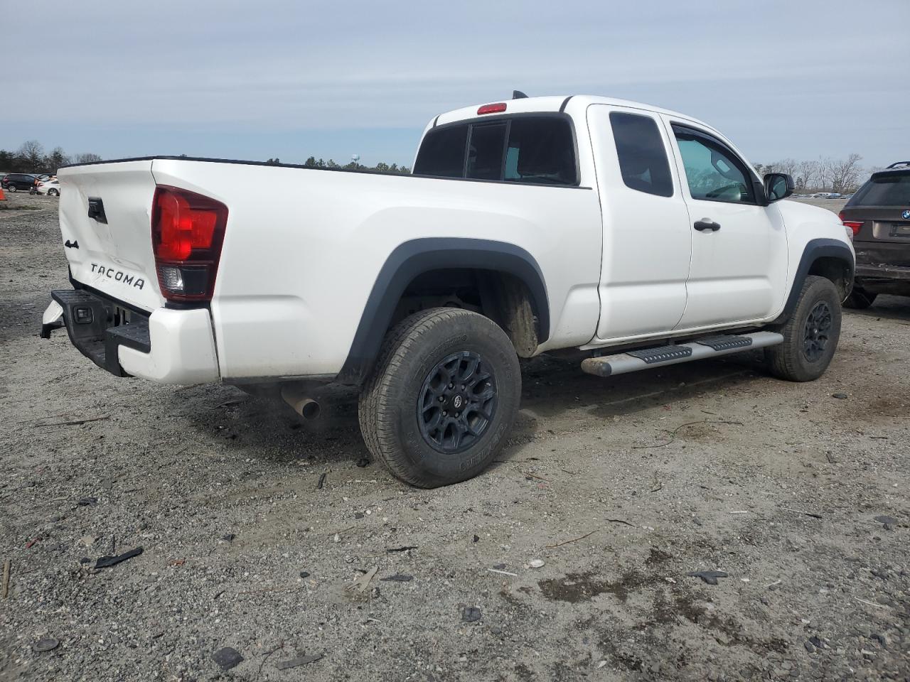 2019 Toyota Tacoma - Image 3