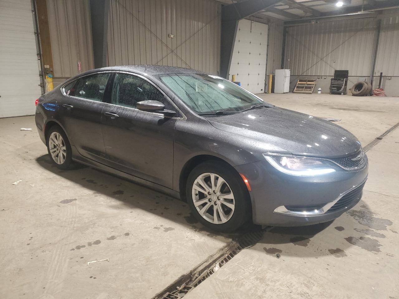 2017 Chrysler 200 - Image 4
