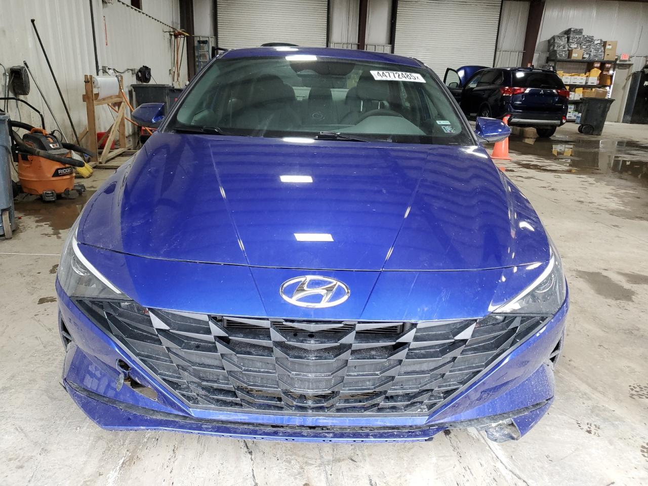 2023 Hyundai Elantra - Image 5