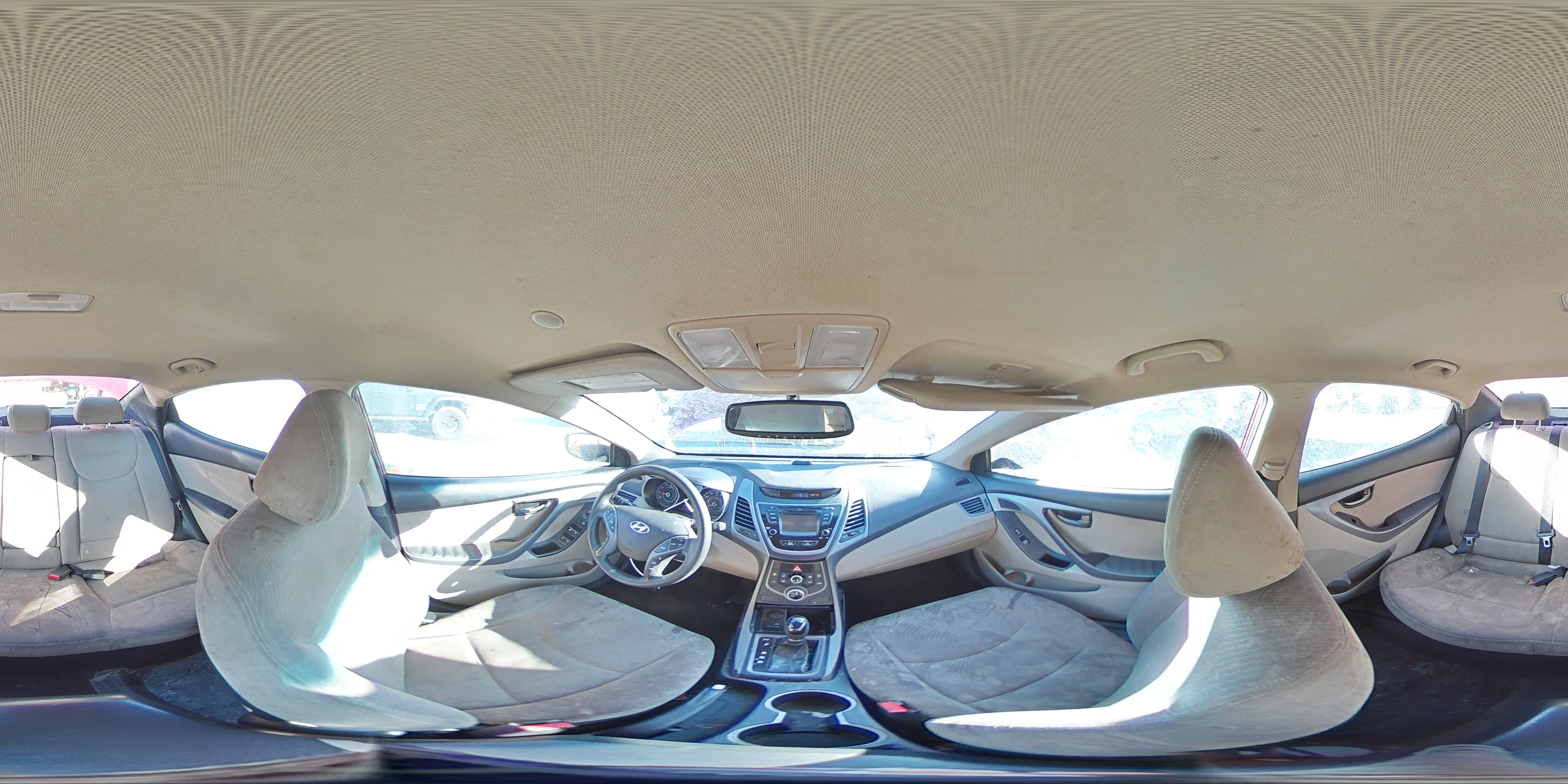 2015 Hyundai Elantra - Image 12