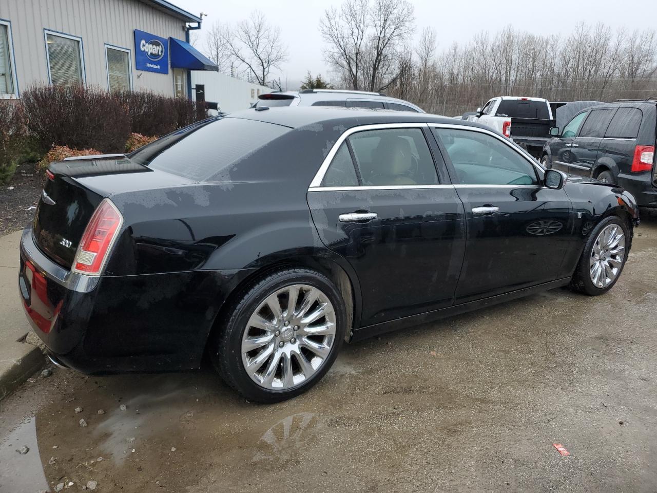 2013 Chrysler 300 - Image 3