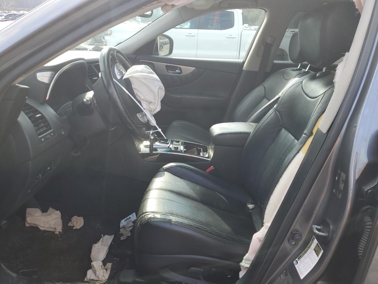 2017 Infiniti QX70 - Image 7