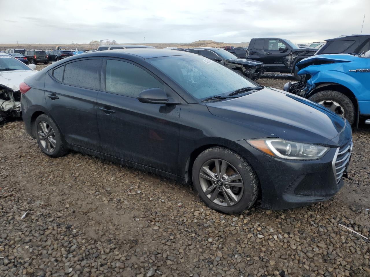 2017 Hyundai Elantra - Image 4