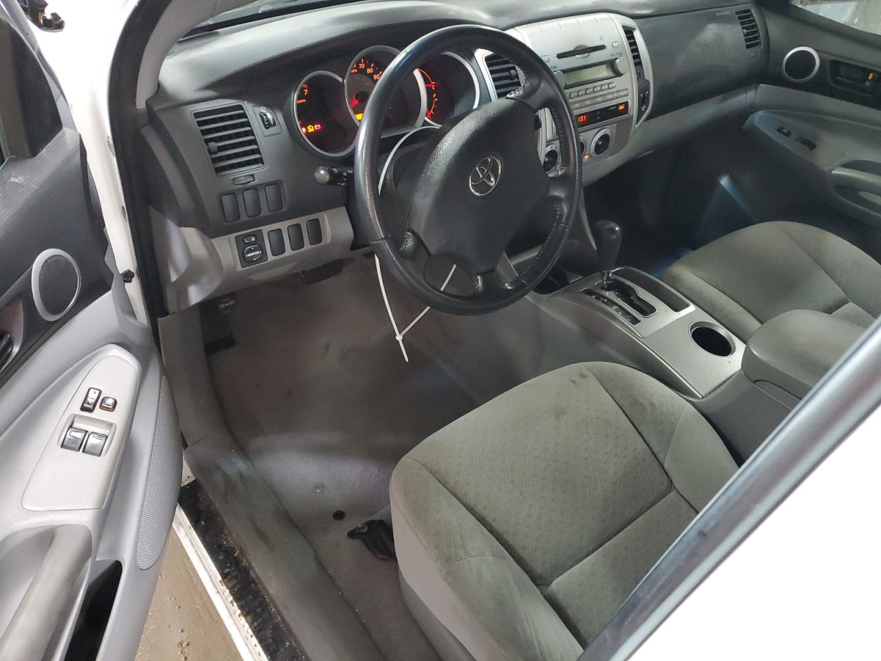 2007 Toyota Tacoma - Image 8