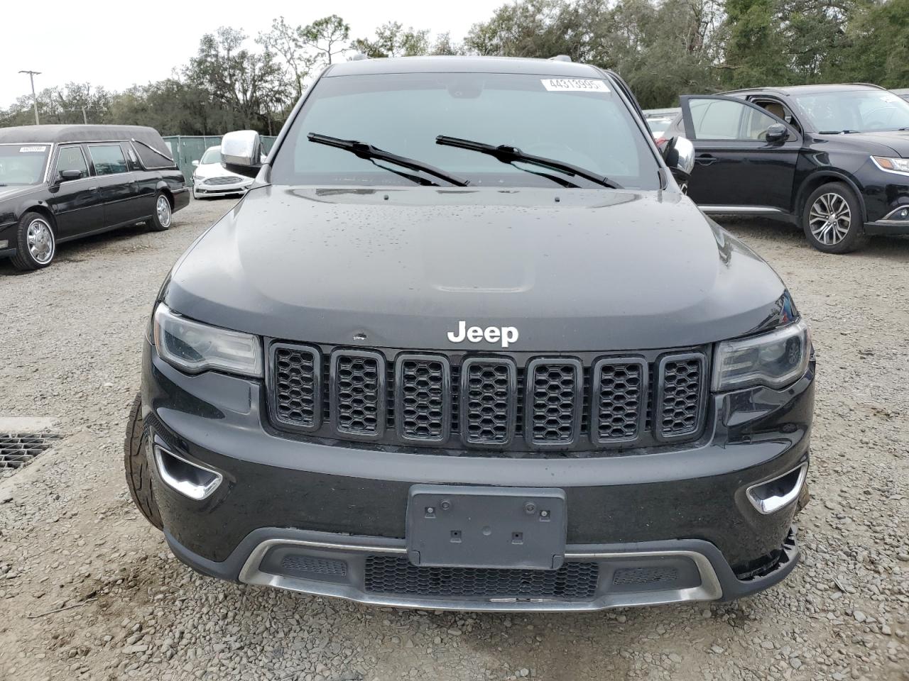 2019 Jeep Grand Cherokee - Image 5