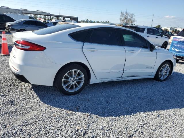  FORD FUSION 2019 Biały