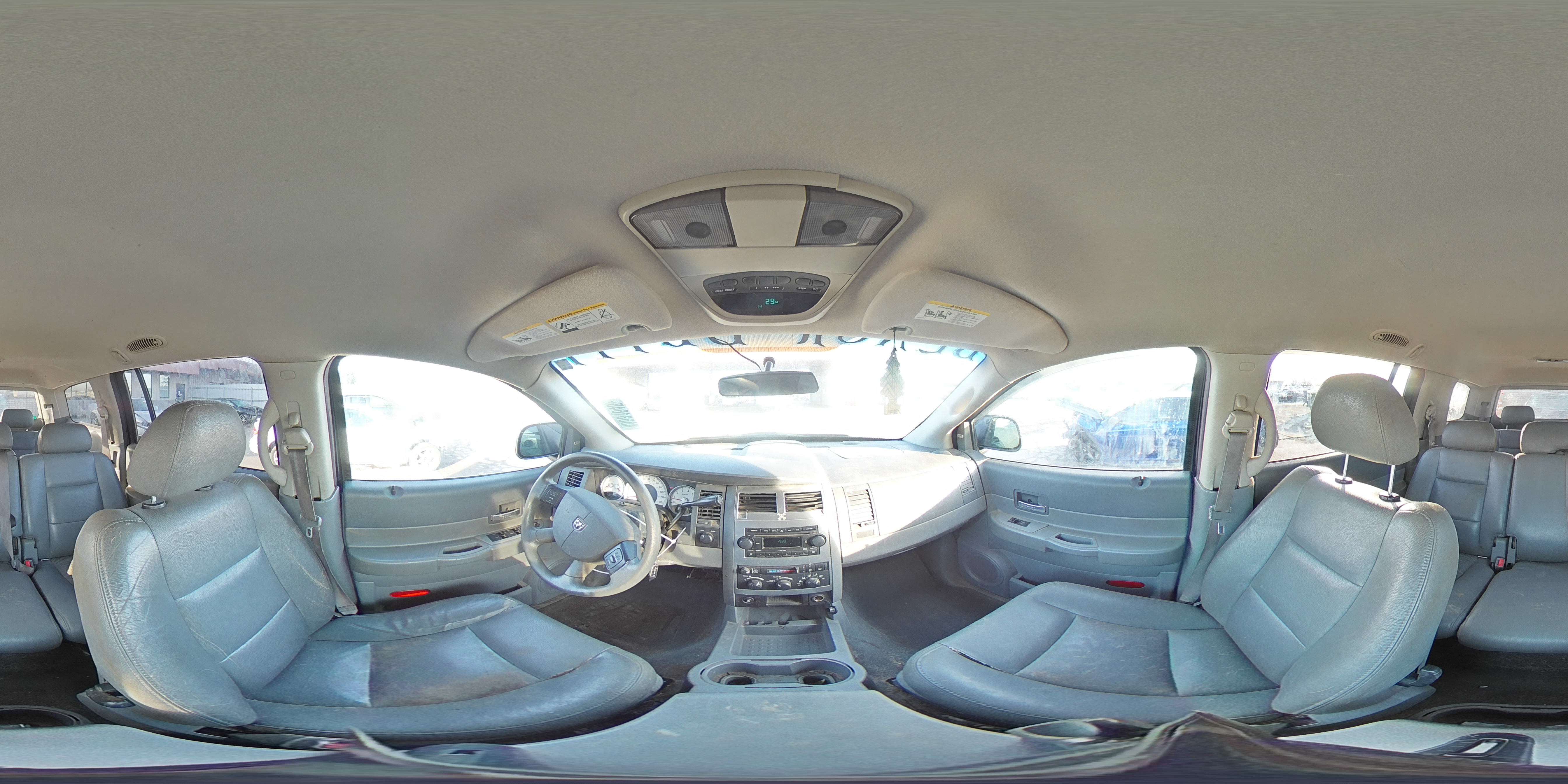 2004 Dodge Durango - Image 13