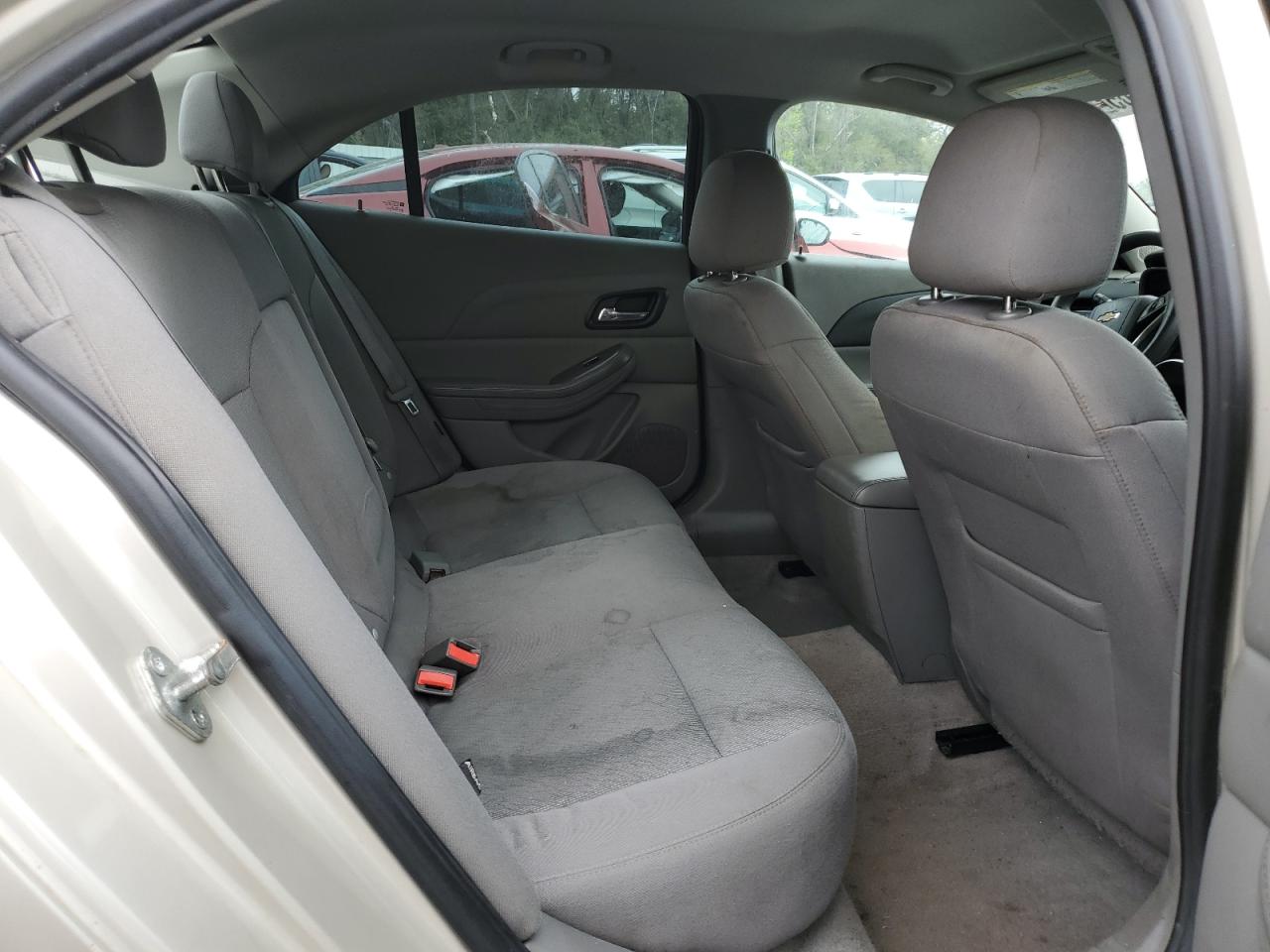 2014 Chevrolet Malibu - Image 10