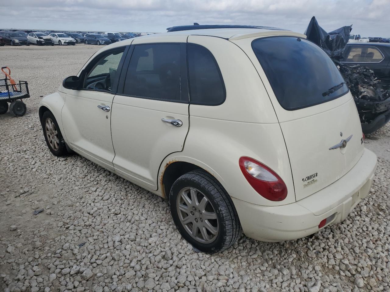 2007 Chrysler PT Cruiser - Image 2