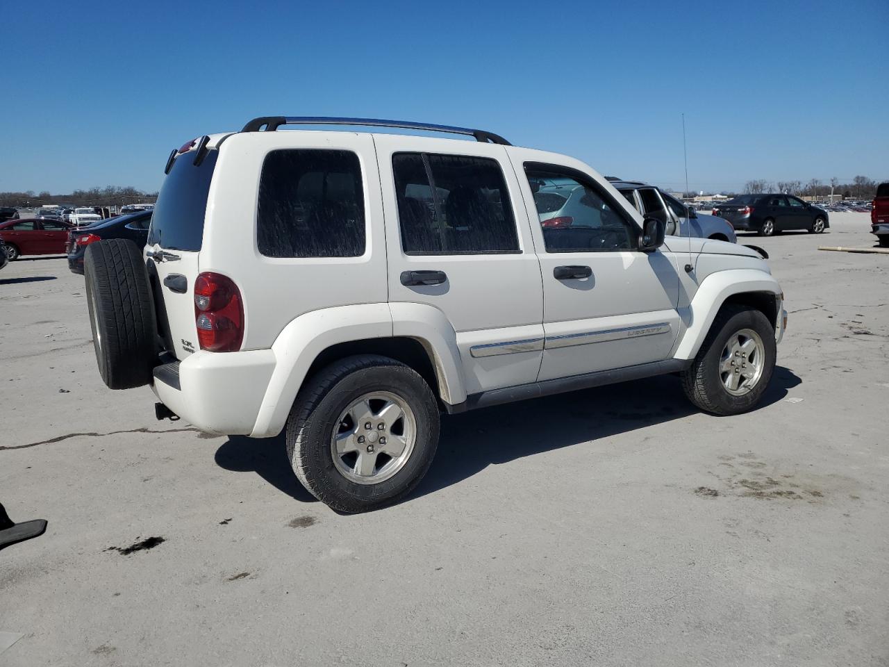 2005 Jeep Liberty (North America) - Image 3