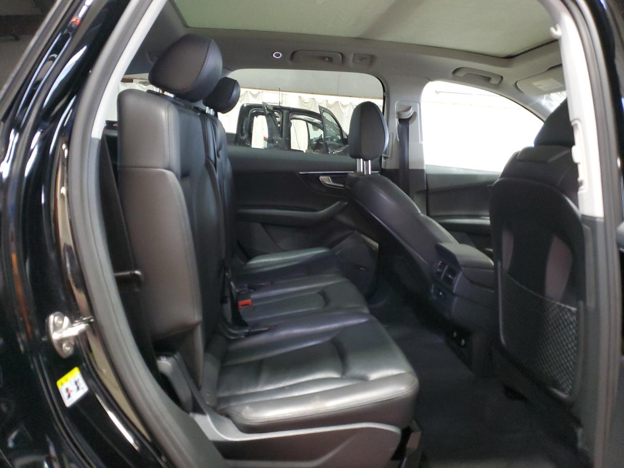 2018 Audi Q7 - Image 11