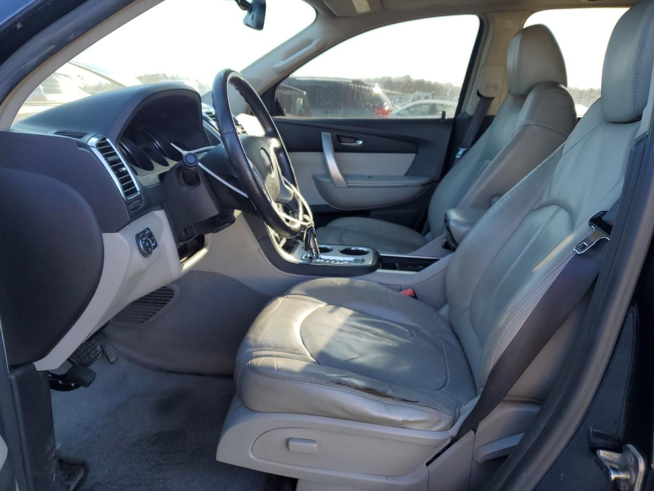 2008 GMC Acadia - Image 7