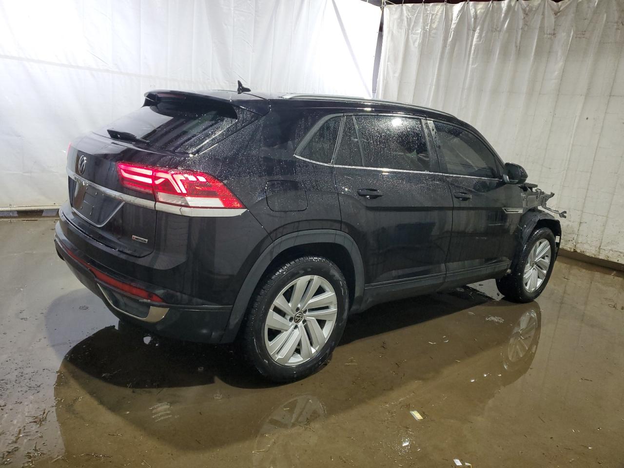 2021 Volkswagen Atlas - Image 3