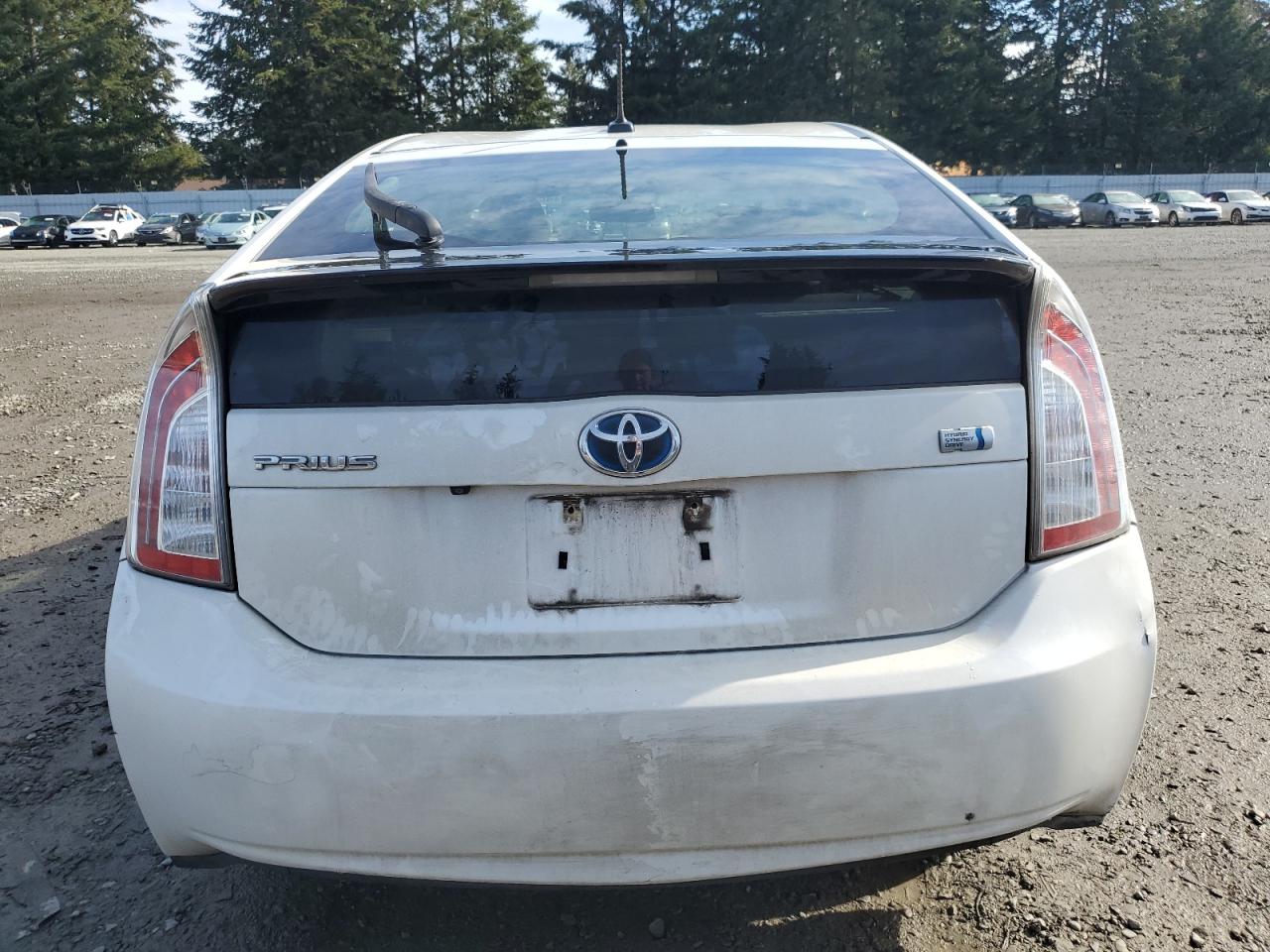 2012 Toyota Prius - Image 6