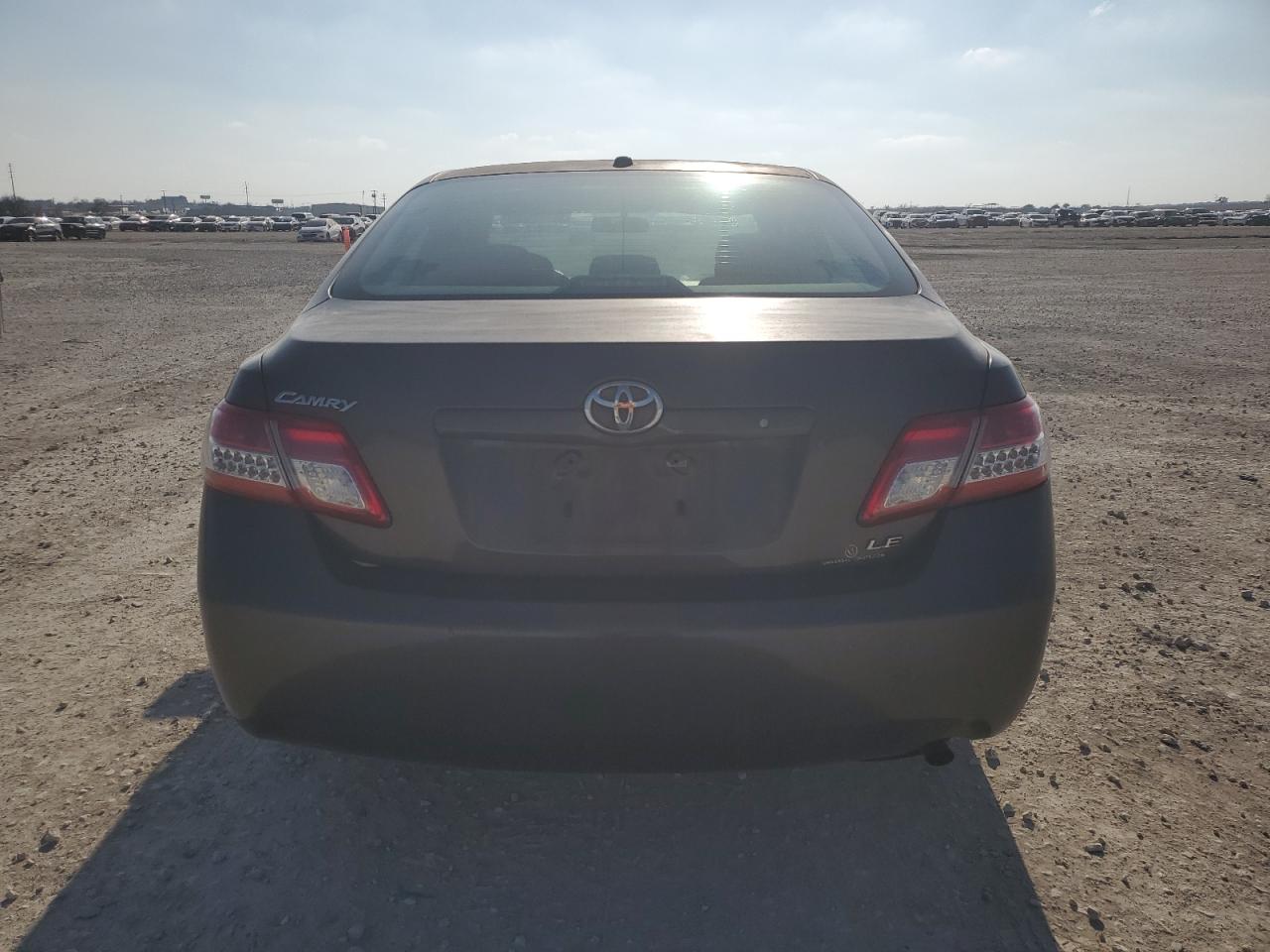 2011 Toyota Camry - Image 6