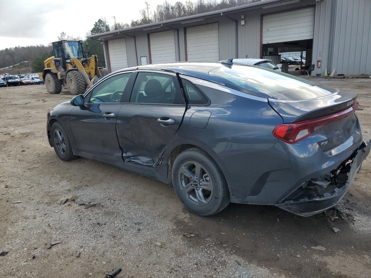 2022 Kia K5 - Image 2