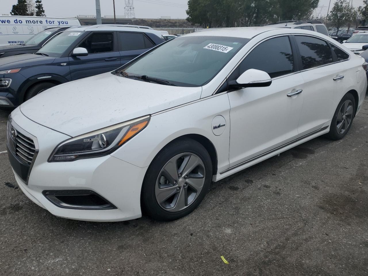 2016 Hyundai Sonata - Image 1