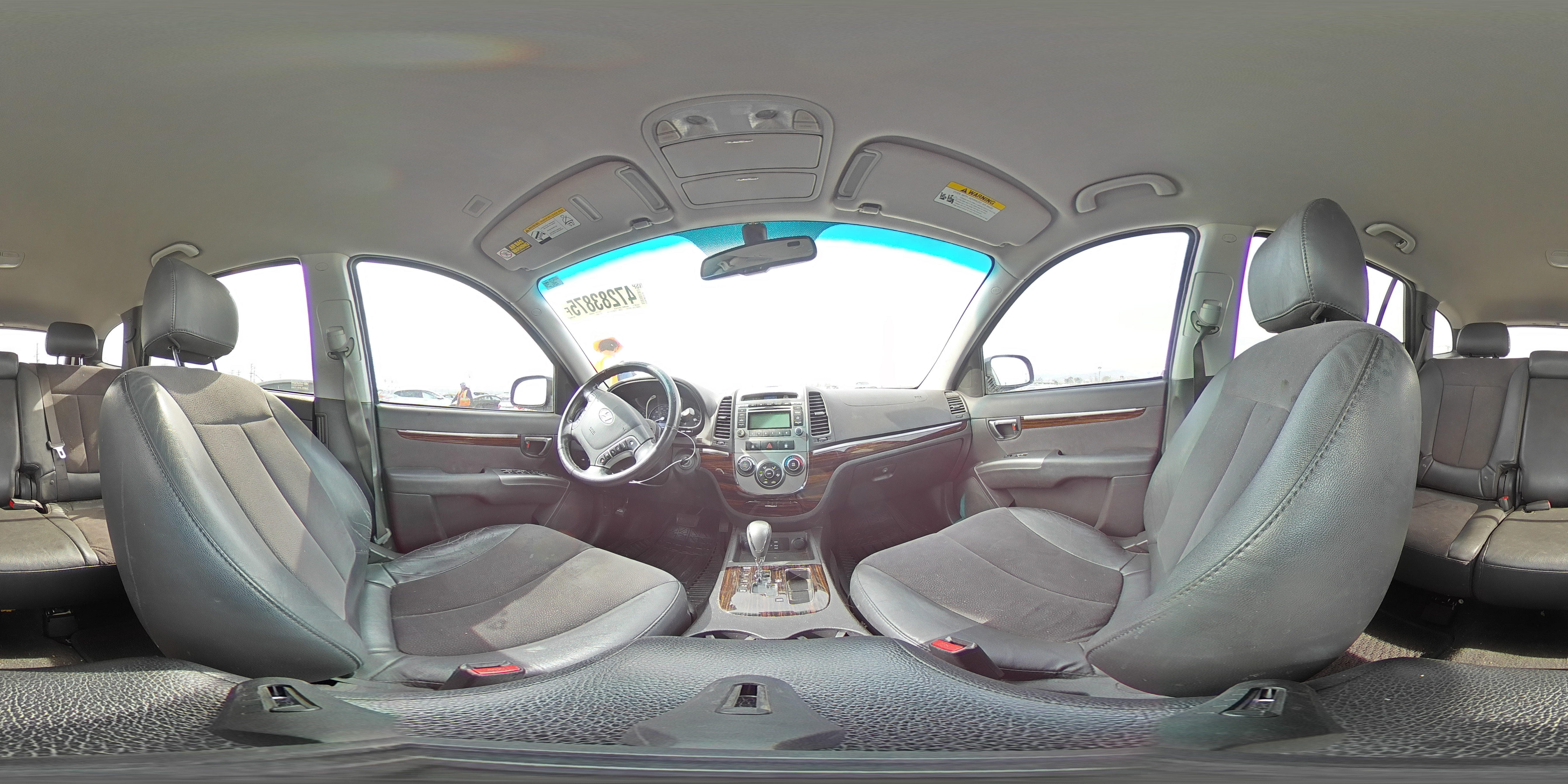 2012 Hyundai Santa Fe - Image 13