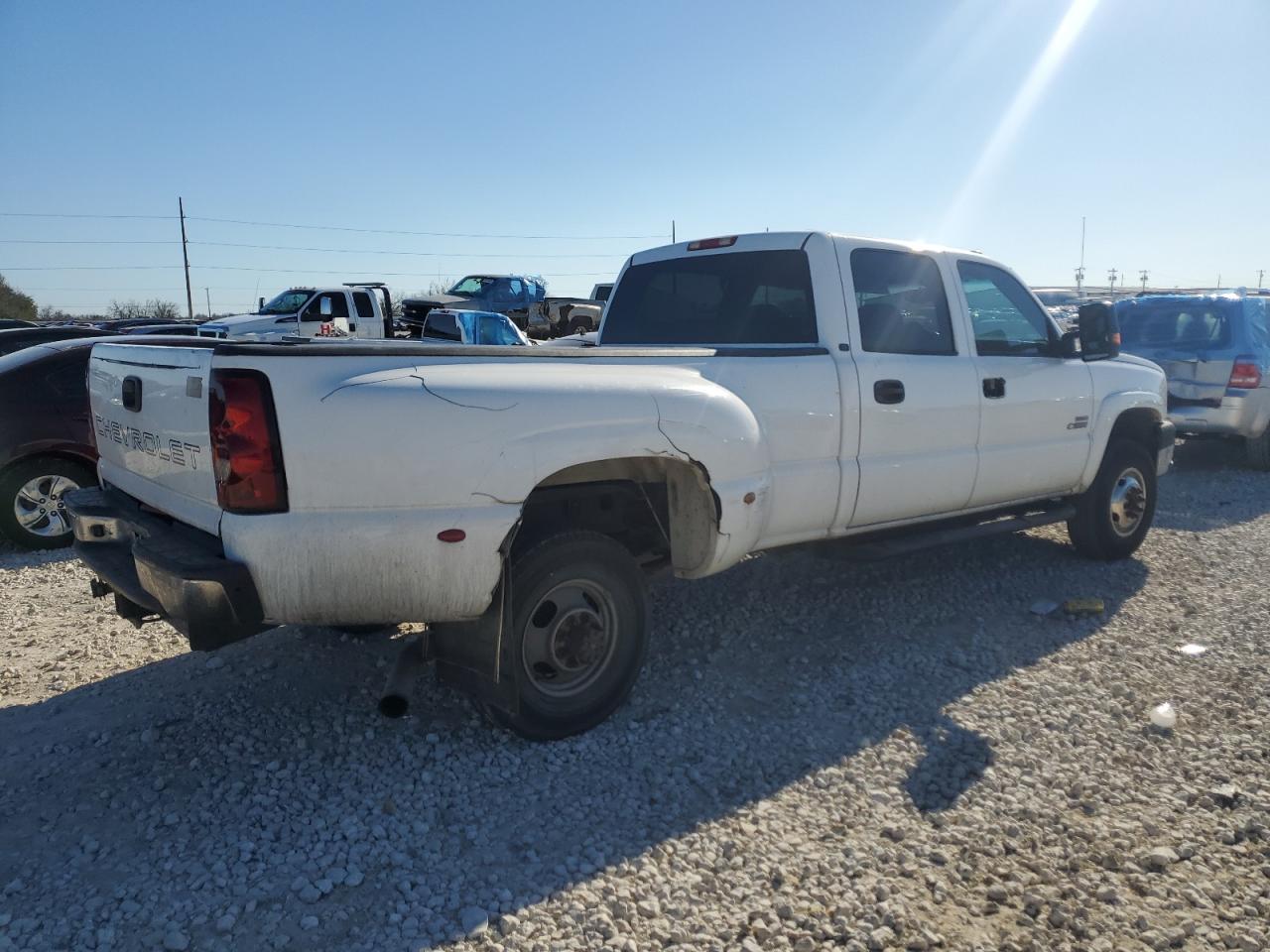2004 Chevrolet Silverado - Image 3