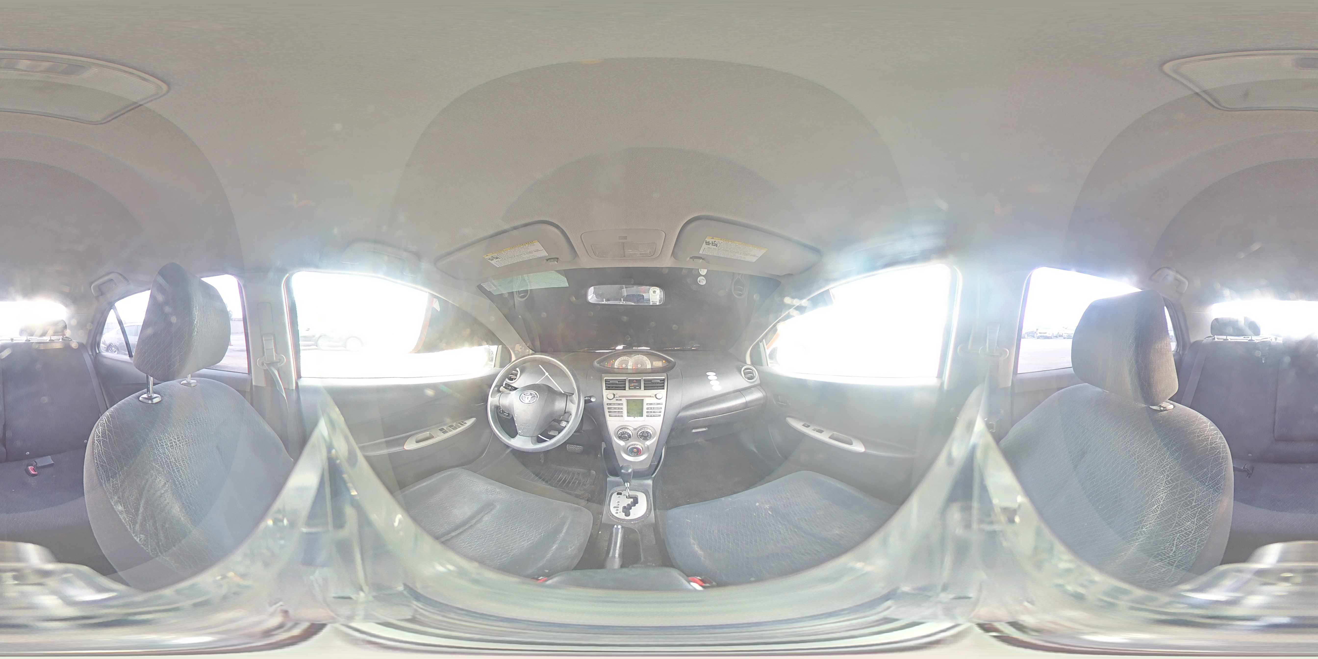 2007 Toyota Yaris - Image 13