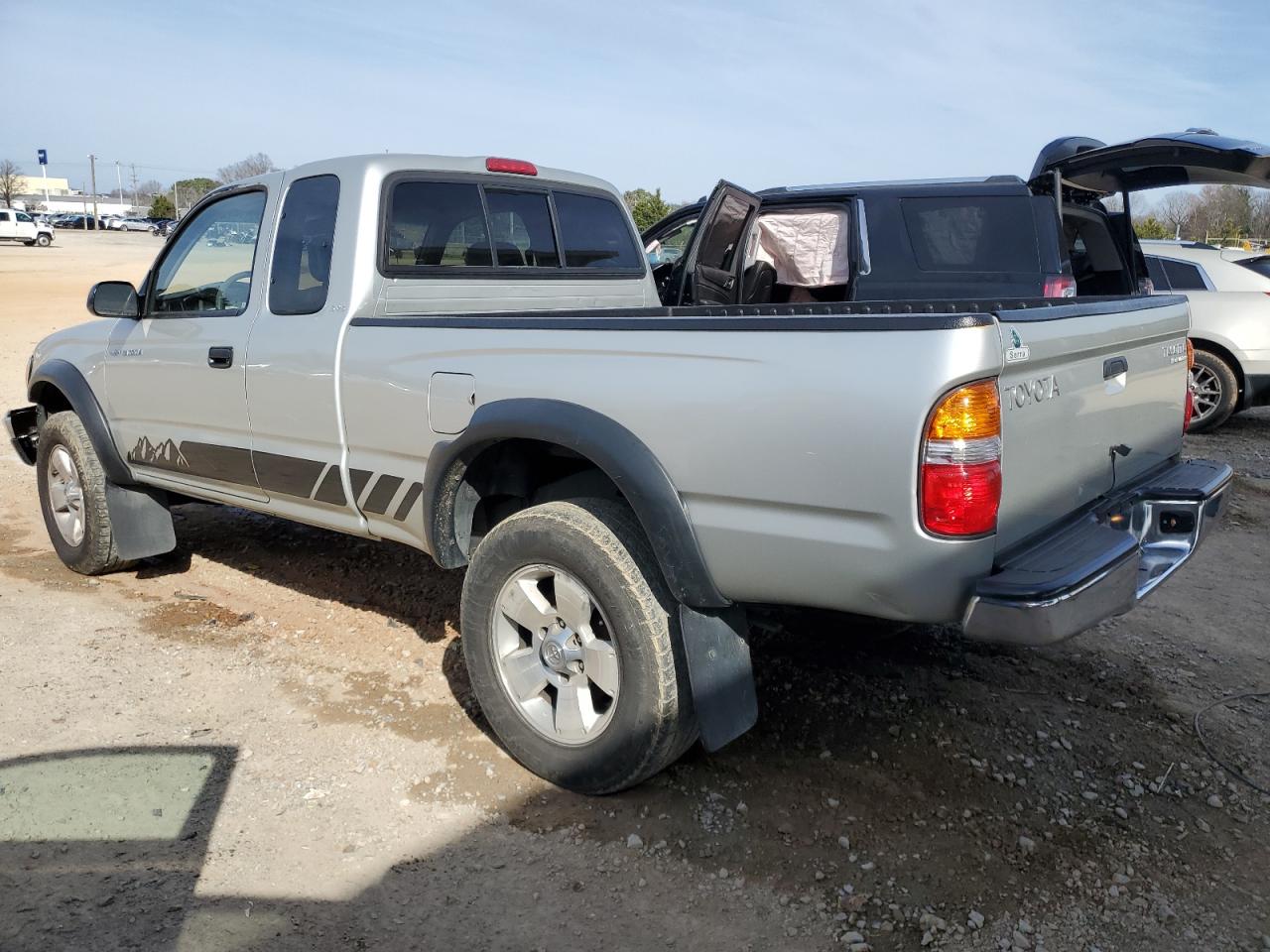 2001 Toyota Tacoma - Image 2