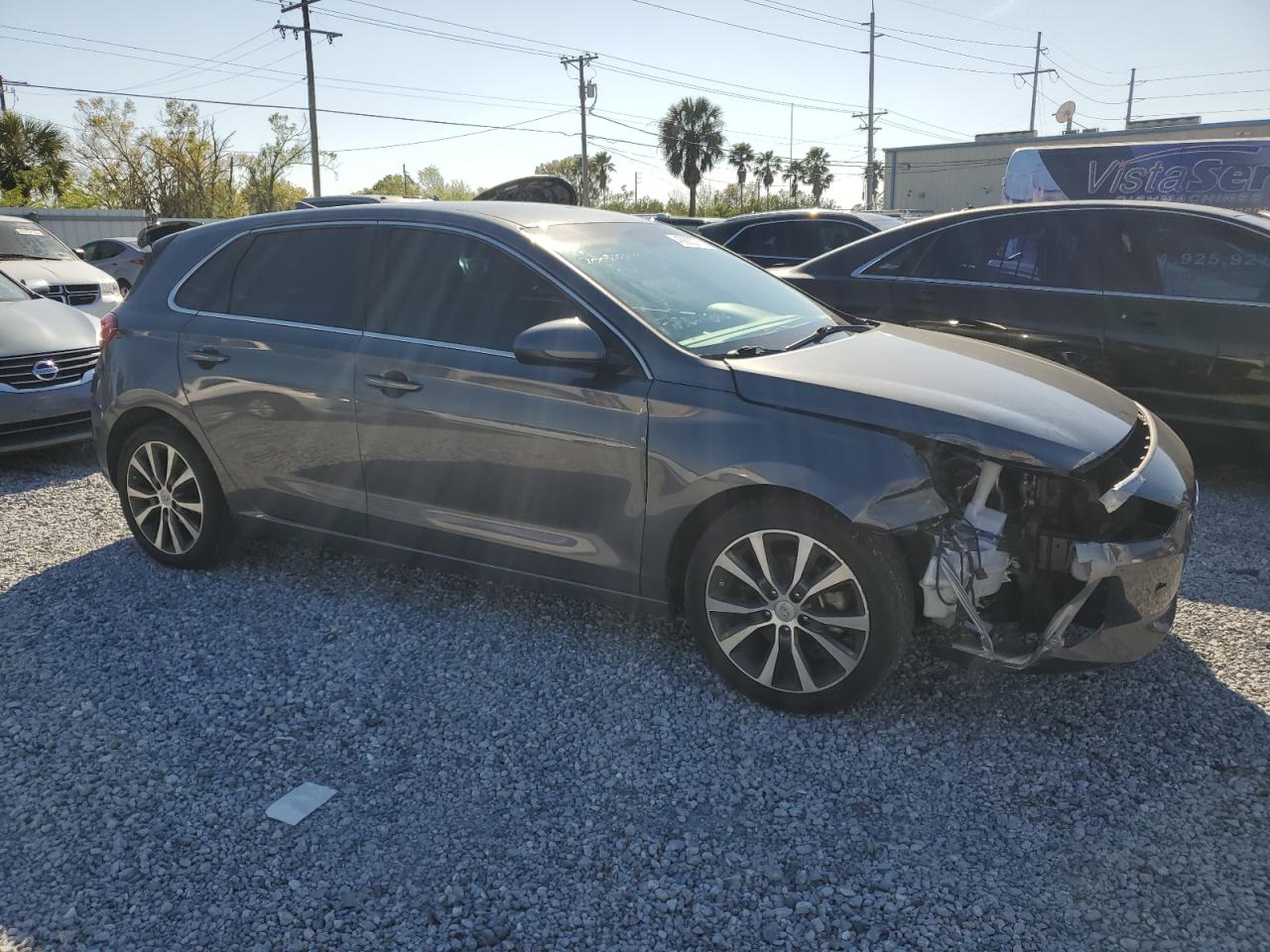 2018 Hyundai Elantra - Image 4
