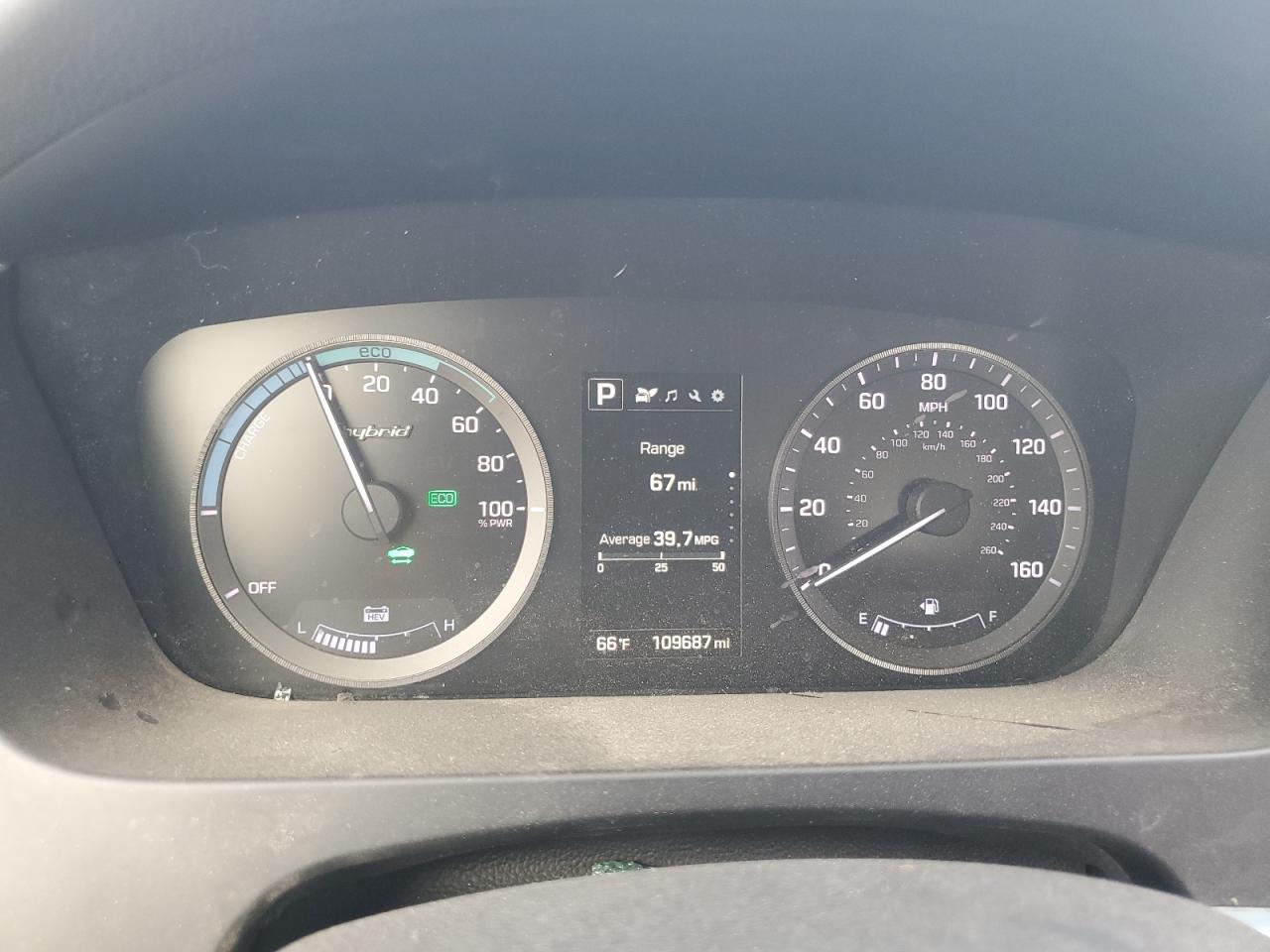 2017 Hyundai Sonata - Image 9
