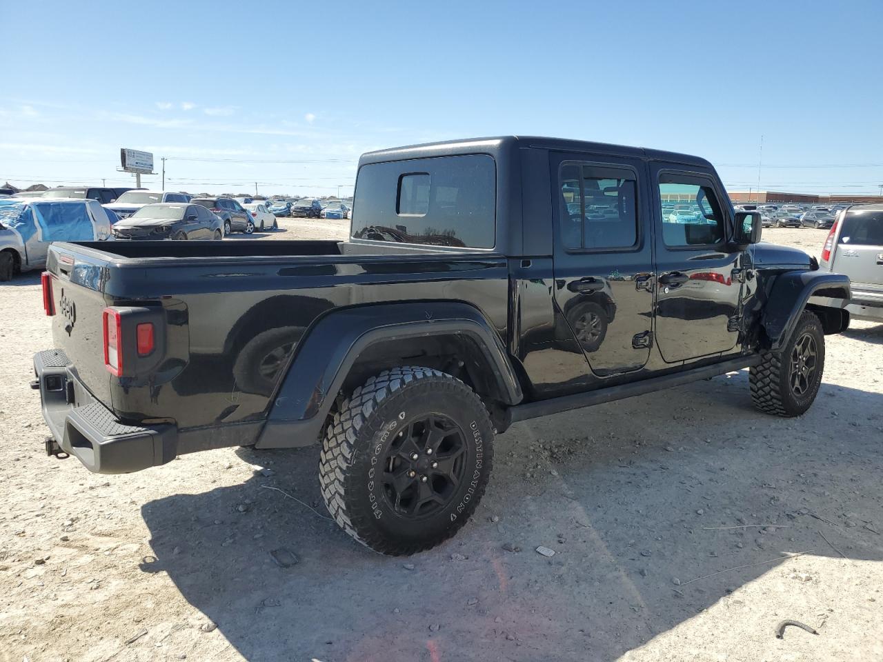 2021 Jeep Gladiator - Image 3
