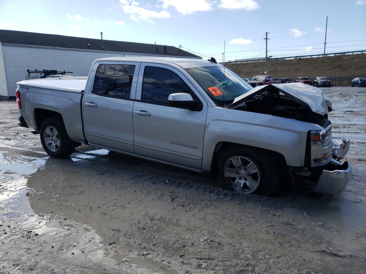 2017 Chevrolet Silverado - Image 4