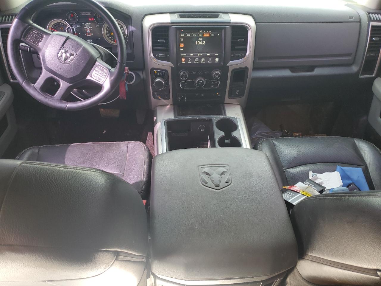 2015 RAM 1500 - Image 8