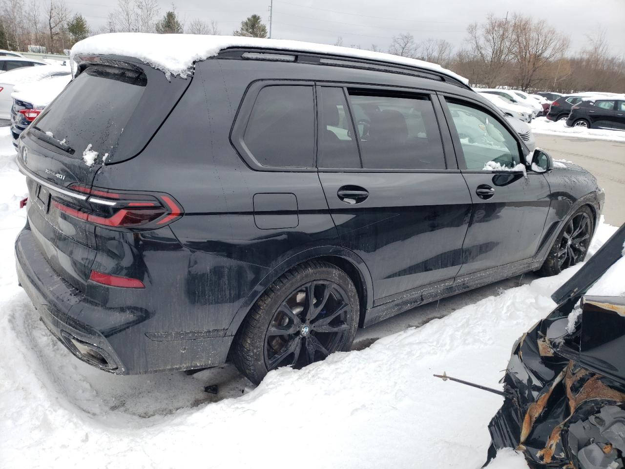 2023 BMW X7 - Image 3
